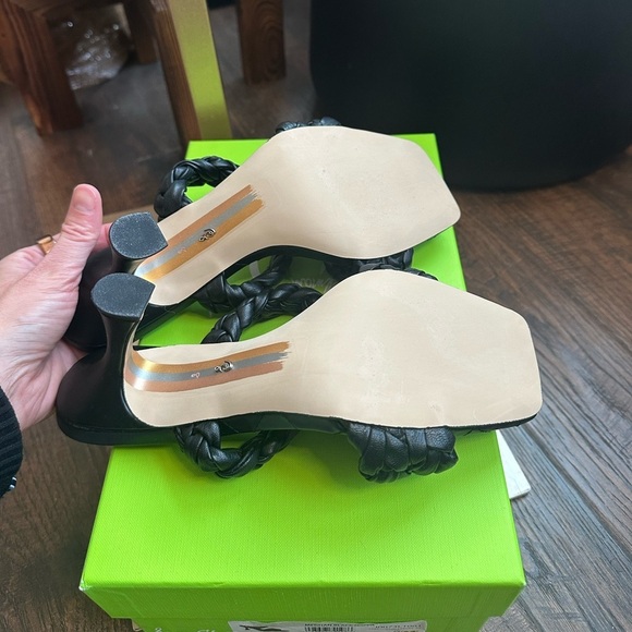 Sam Edelman | Meghan - Picture 5 of 6